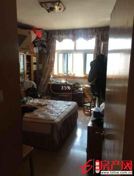 四方城西區四室兩廳戶型好地段佳有地下室及公共停車位證滿五年