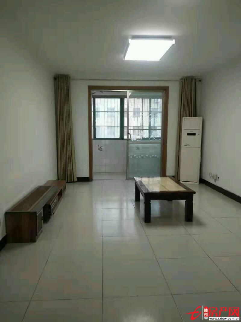 東方佳苑南北通透送全部家具，證滿五年可貸款，隨時看房