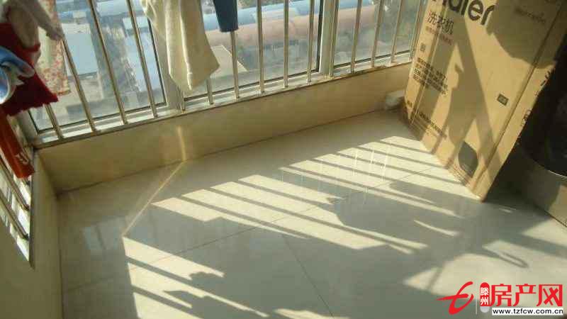 嘉譽商貿城最好樓層，馬上下證！先付六十萬精裝修！上學方便