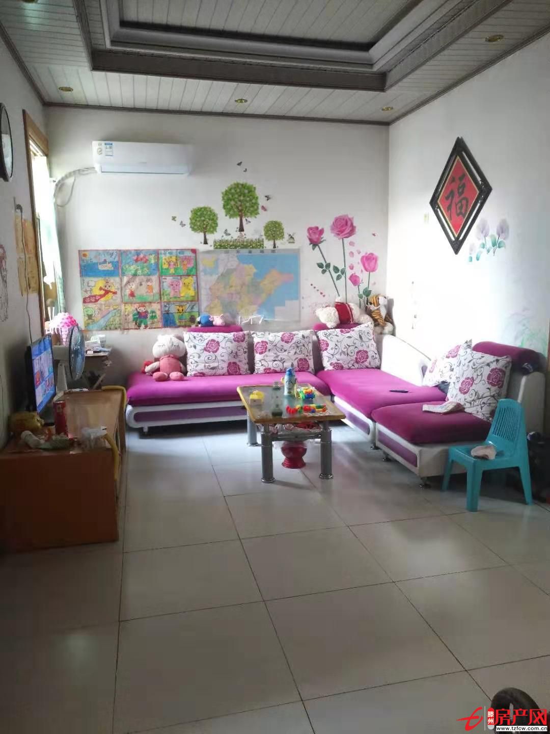 匯龍安東，頂樓可貸款贈大儲藏室，已裝修。好戶型