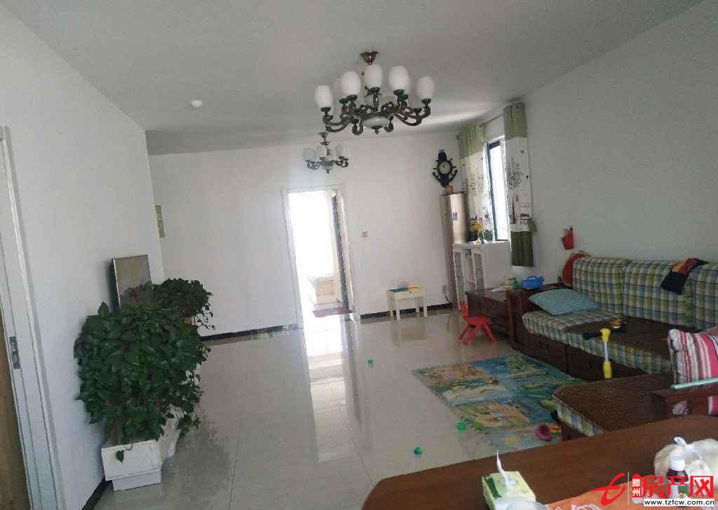 六號院南北通透采光充足廚房客廳臥室大窗戶全新裝修幾乎未住全款