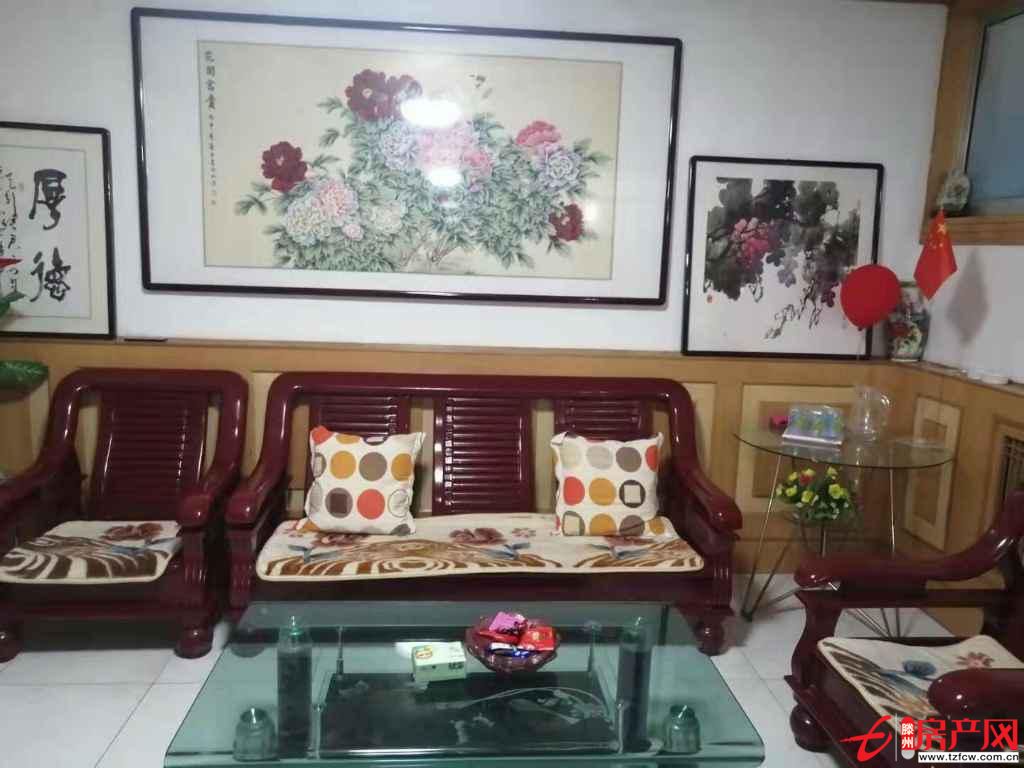 杏壇小區黃金樓層學區房通風采光好生活方便公共停車位送儲藏室