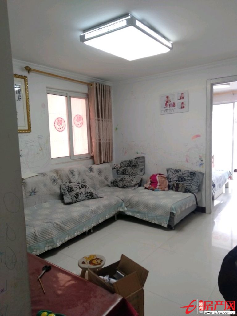 問天三期東區，兩室，好樓層，可以貸款