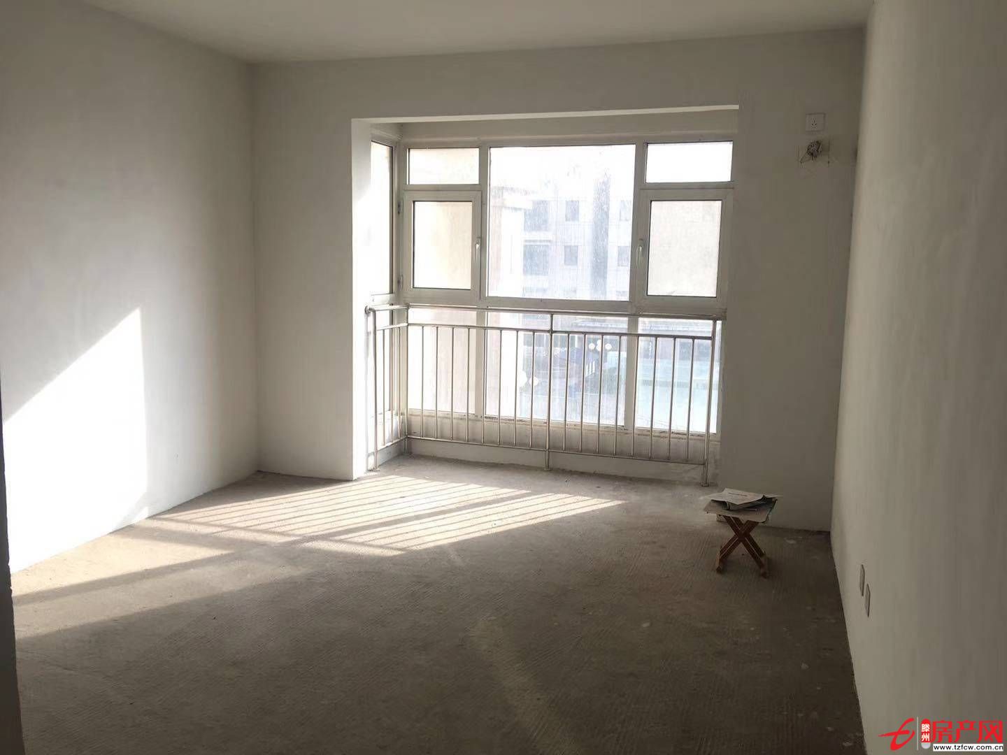 海上明月，采光通風好，三面沿河觀景，有證可貸款