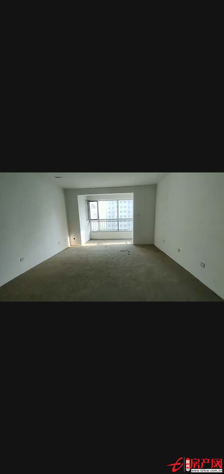 緹香郡好樓層，兩室一廳朝陽，戶型好，送個儲藏室，要