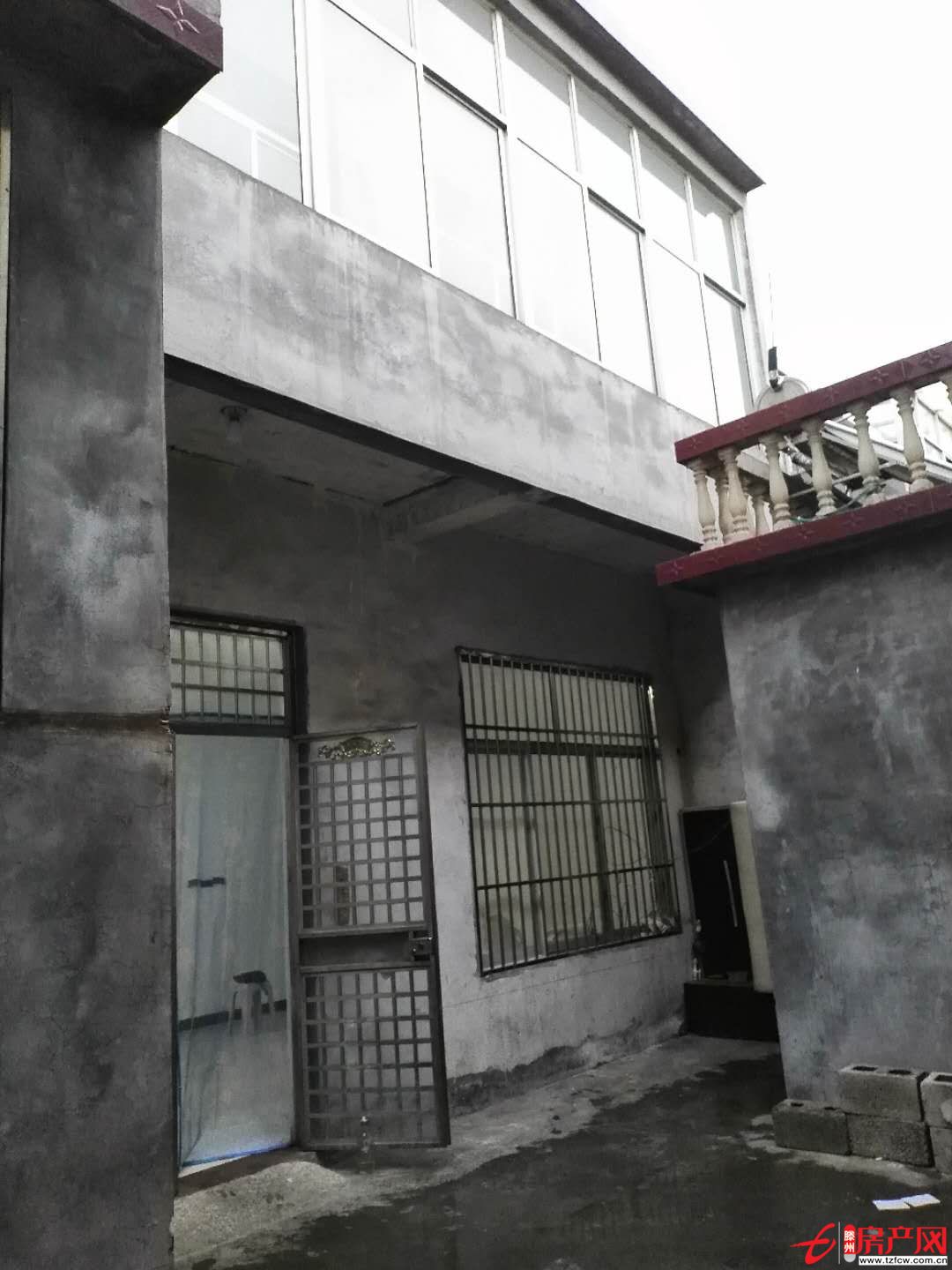 三里河兩層獨院，四室一廳出租