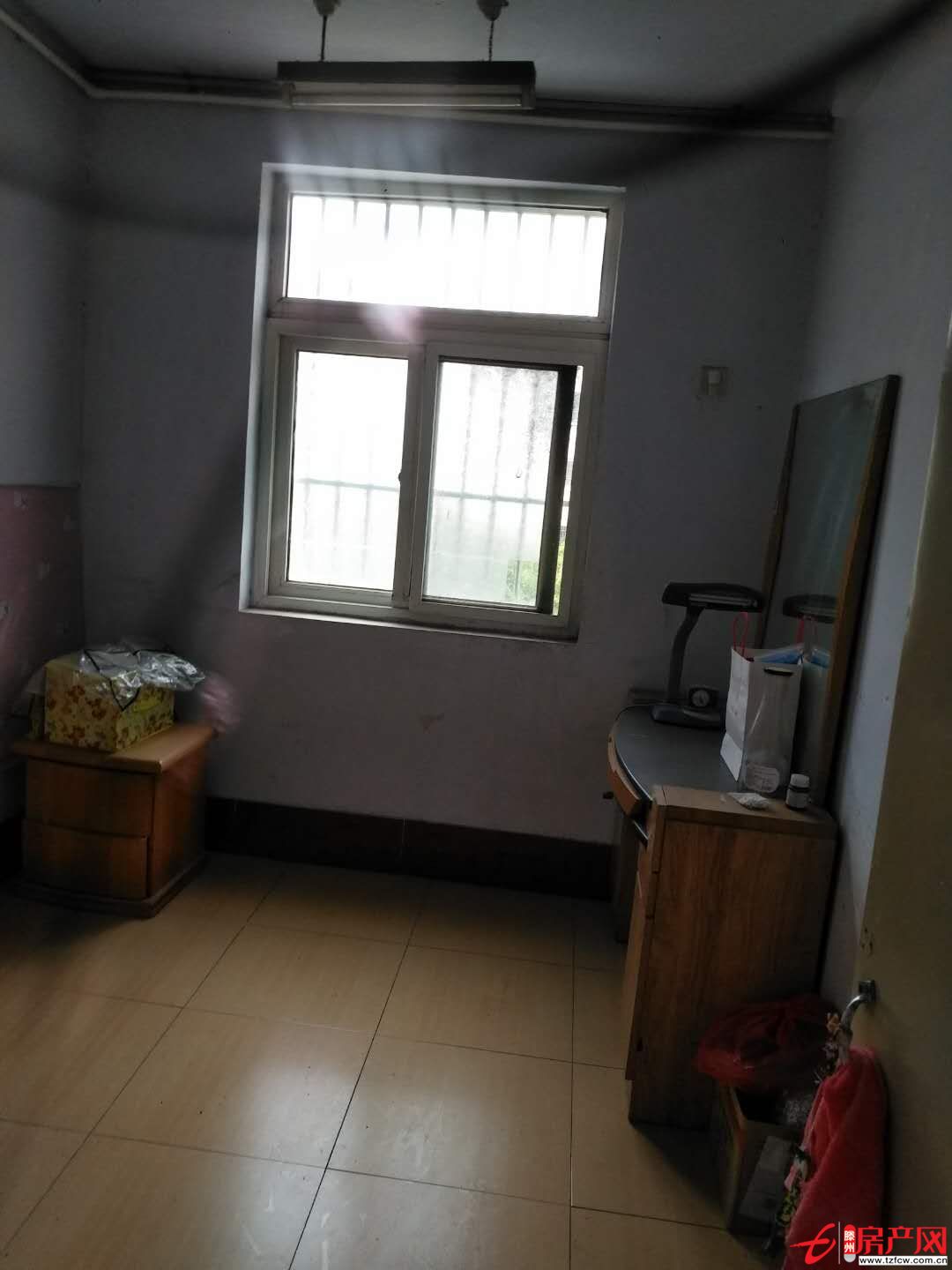 急租！緊靠荊河南岸，環境優美、生活、交通購物方便！