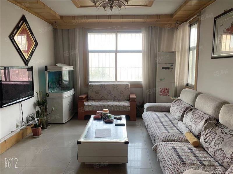 洋房，別墅，將軍樓，荊河小區4室2廳1衛，免費車位，免物業費，公攤少，實用面試和高層160平米差不多