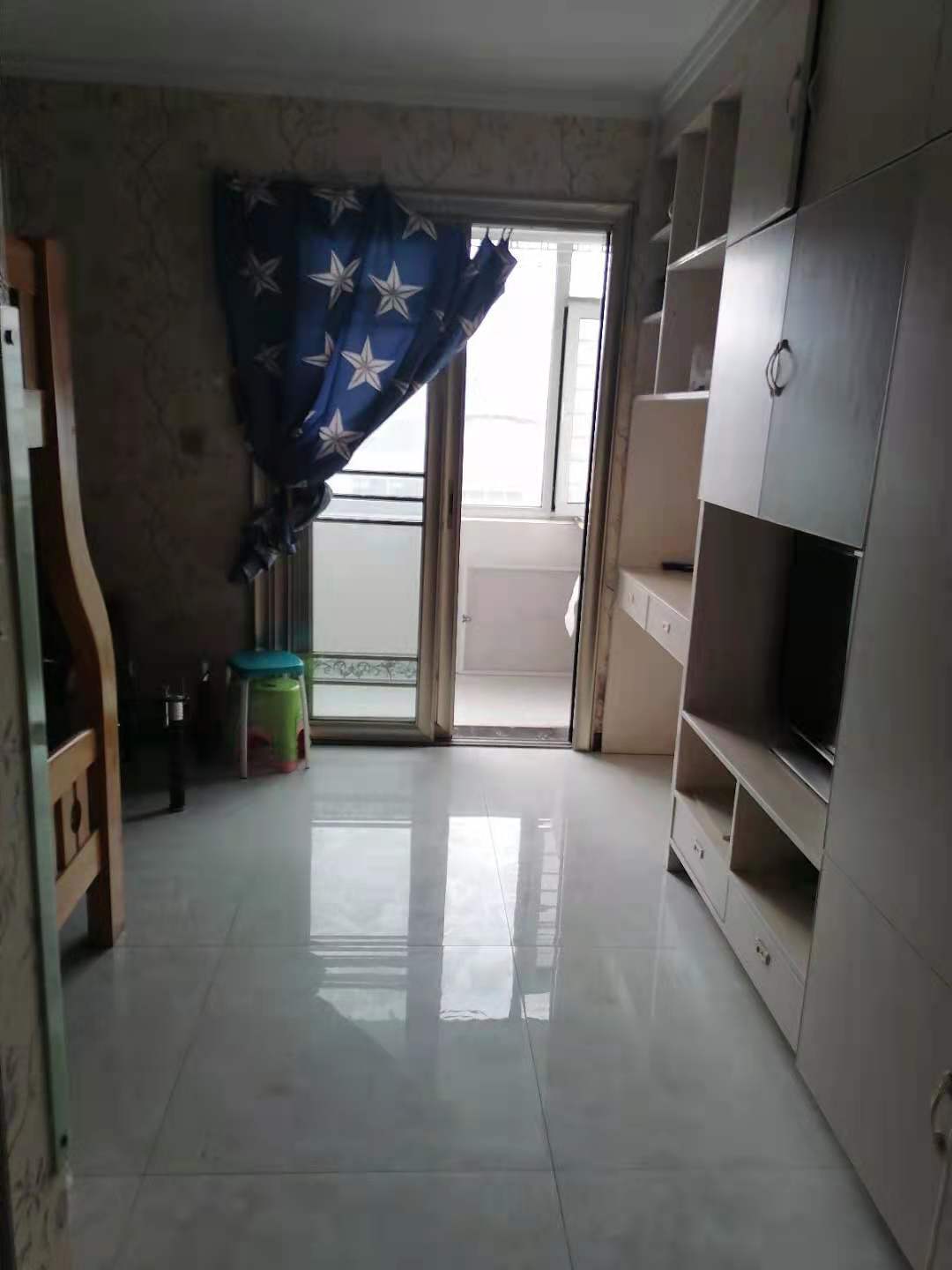 人和藍灣精裝修暖氣家具家電