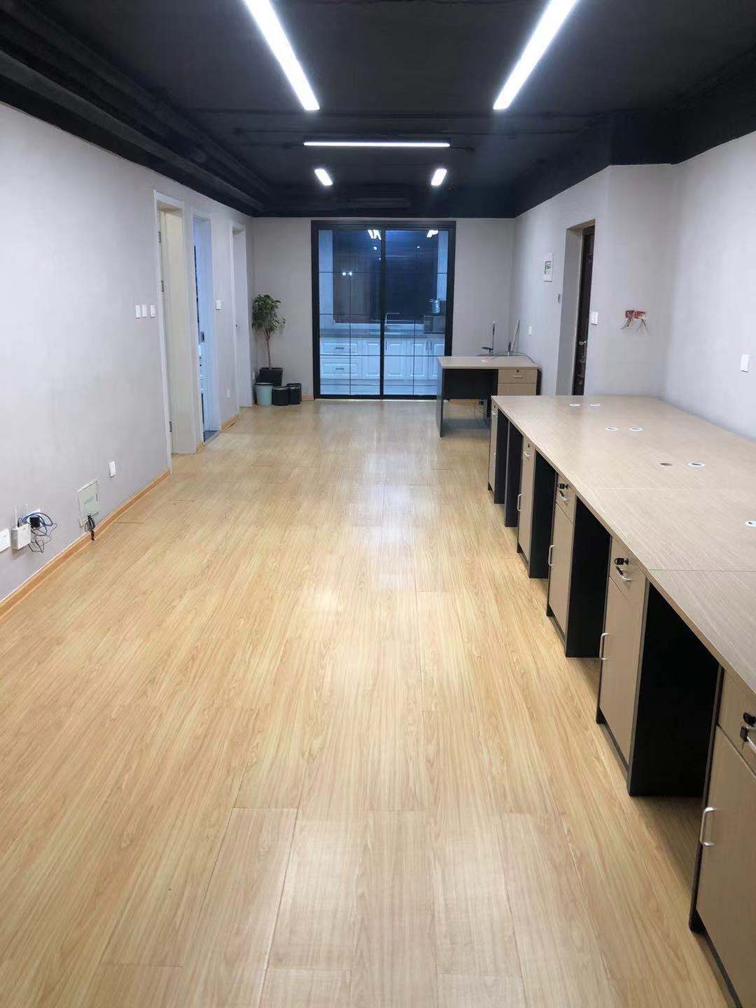 奧體花苑精裝修3室1廳1衛130m2117萬元