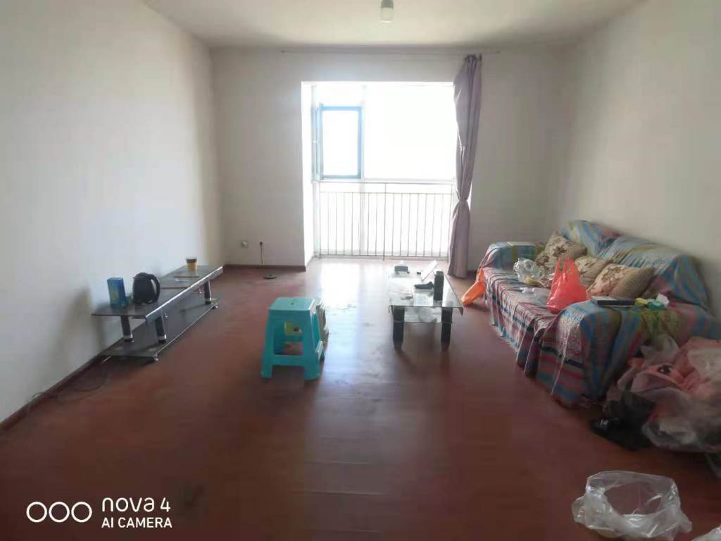 人和藍灣 中等裝修 3室2廳戶型好采光好 有證可貸款