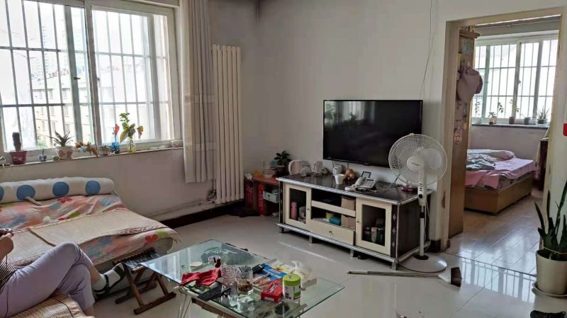 陽光麗景小區普通裝修3室1廳1衛93m291萬元，價格可議