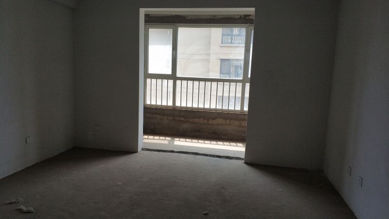 學區房，戶型好，樓層佳，居住環境內外優美