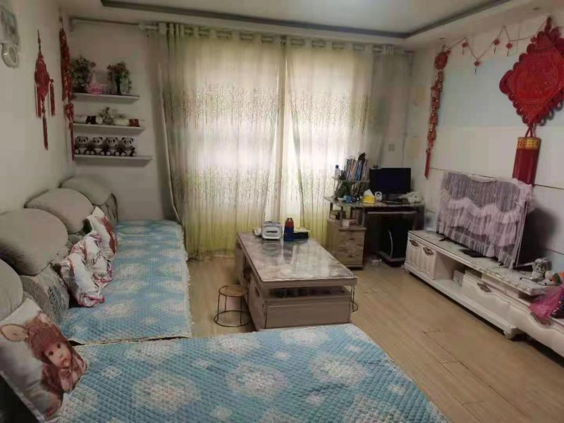 香格里拉小區  電梯精裝修送車庫3室2廳1衛115m2122萬元