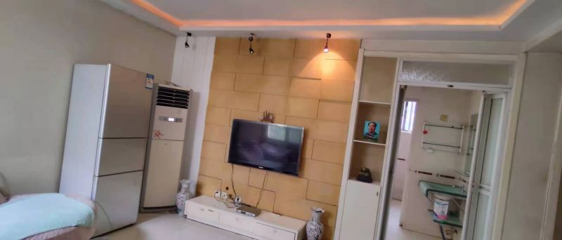 北辛學區 前進花園 三室 拎包入住 1500元/月