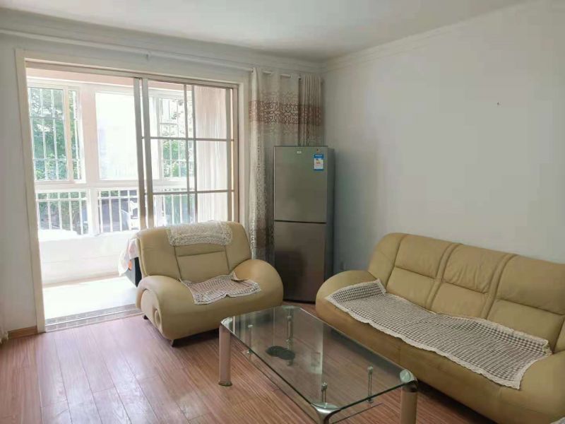 精裝修3室2廳2衛125m21850元/月