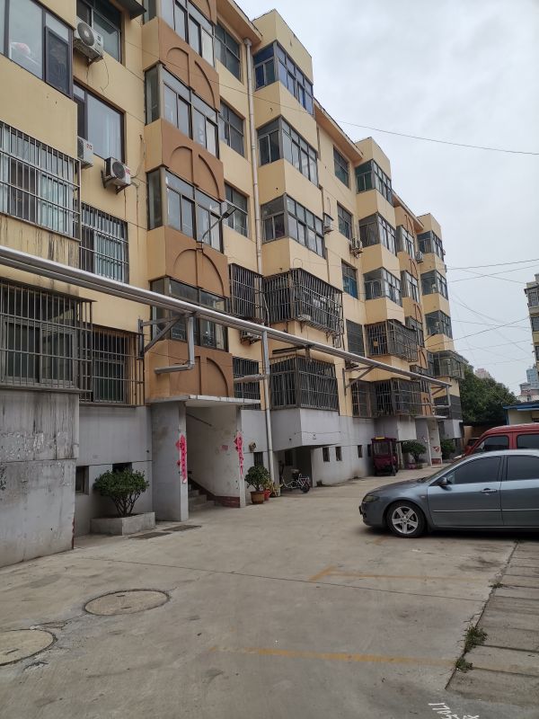 個人二手房138m250萬元低價出售