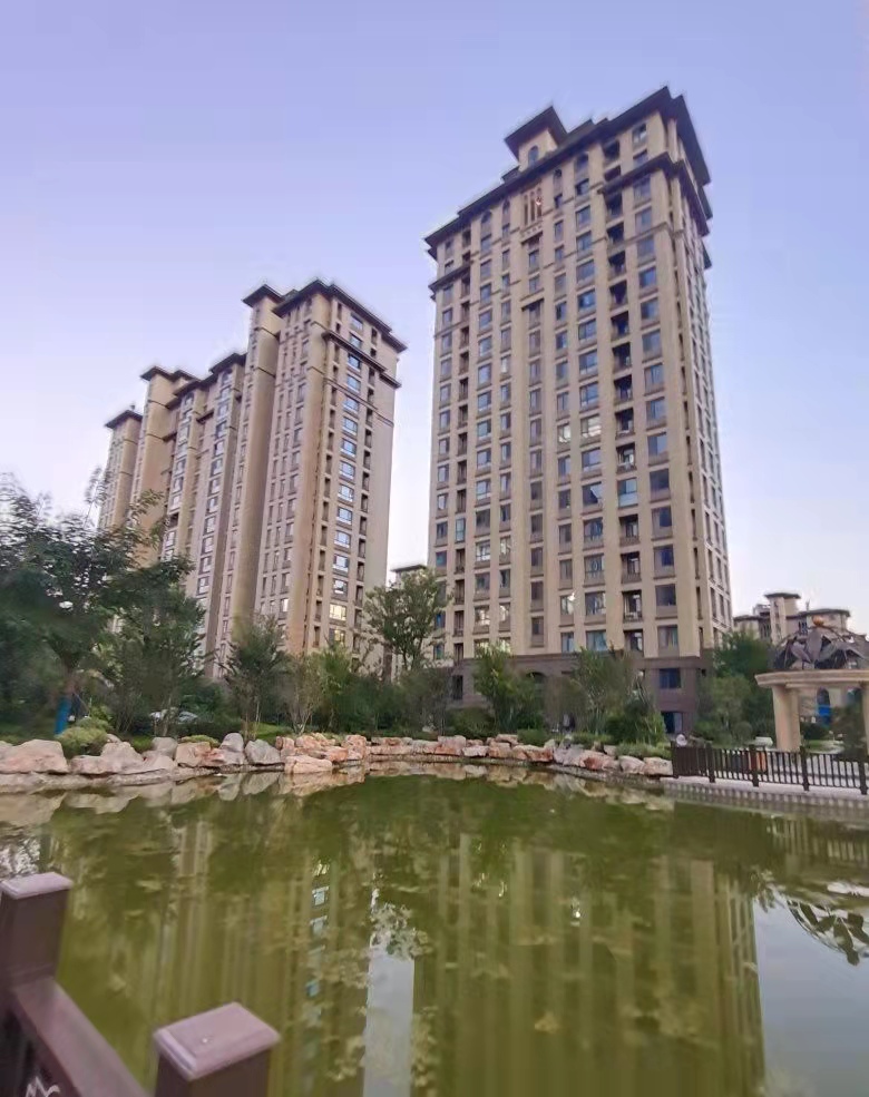 滕北東城名景小區稀有電梯洋房誠心出售