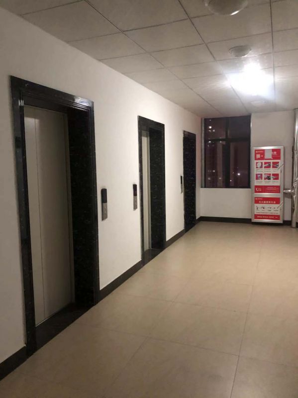 精裝修1室1廳1衛58m21500元/月