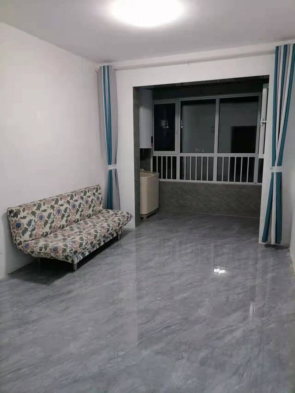 個人房源，信華城裝修2室1廳1衛77m21250元/月，有空調，洗衣機