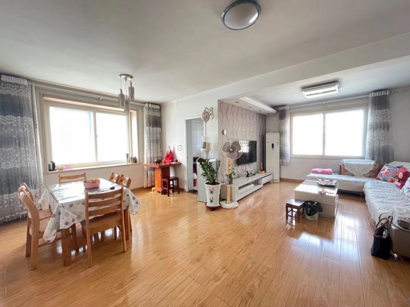 匯龍安東花園南區精裝修4樓老證可貸款2007年建隨時看房