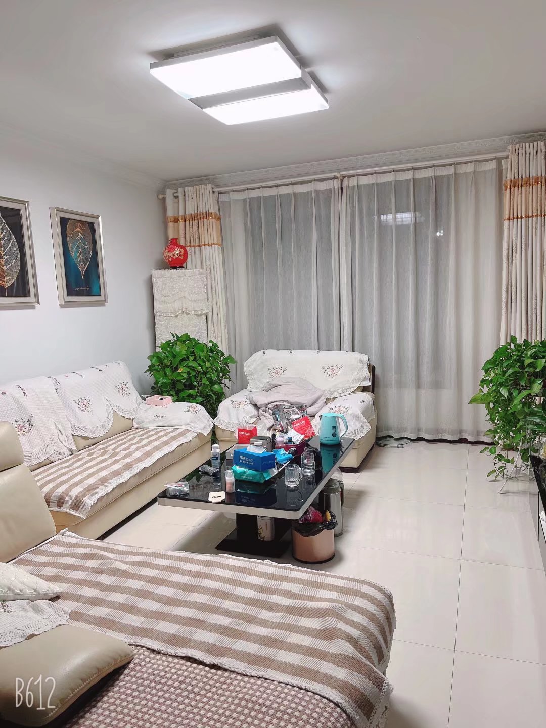 精裝修3室2廳1衛132m22500元/月