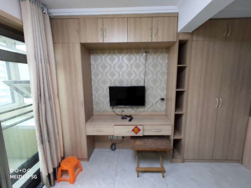 人和藍灣精裝修家具家電齊全1室1廳1衛35m21100元/月