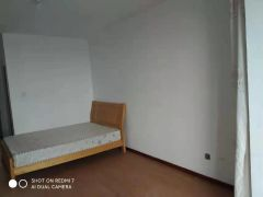 毛坯3室2廳2衛125m2600元/月