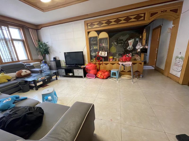 新出好房安東花園家具家電齊全拎包入住一年2萬2