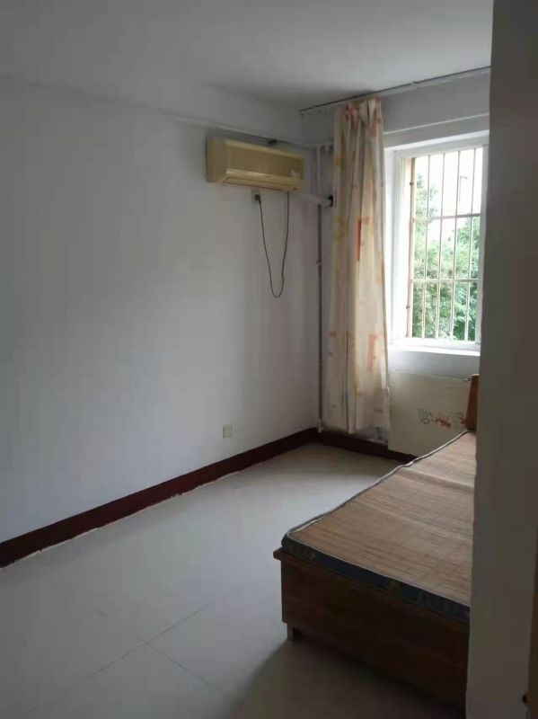 普通裝修3室2廳1衛99.8m21400元/月