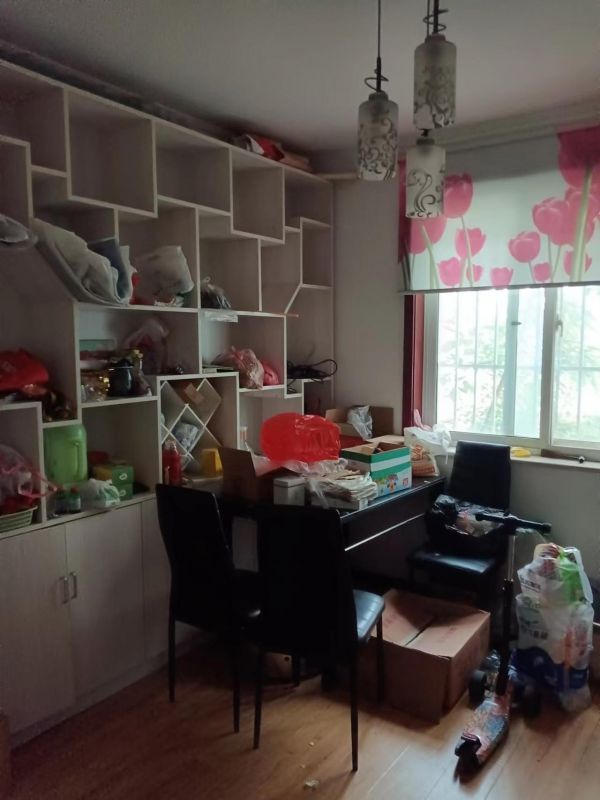 陽光麗景  100m2    1500元/月