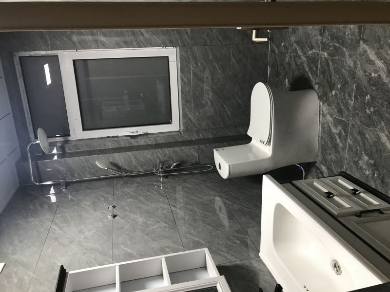 普通裝修3室2廳1衛100m22000元/月