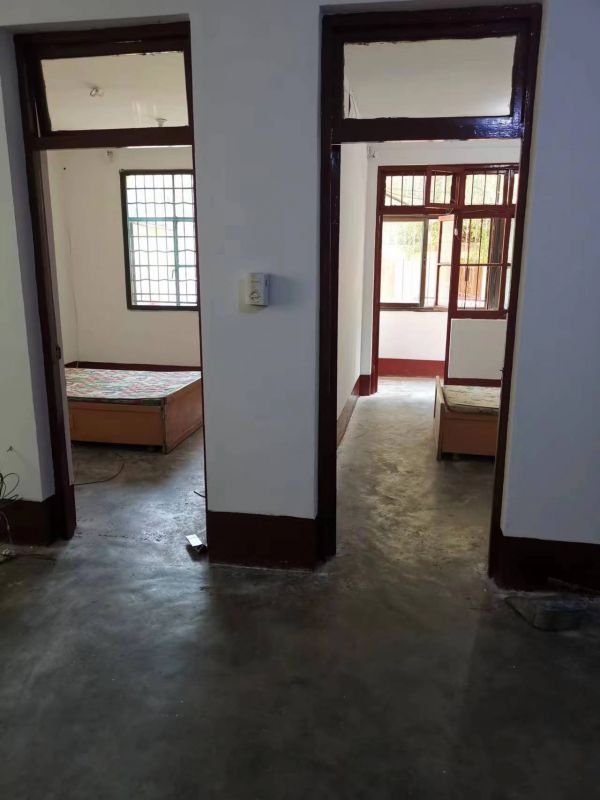 普通裝修3室1廳1衛120m21000元/月