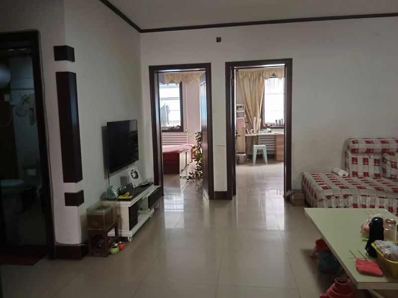 普通裝修3室1廳1衛90m274.8萬元