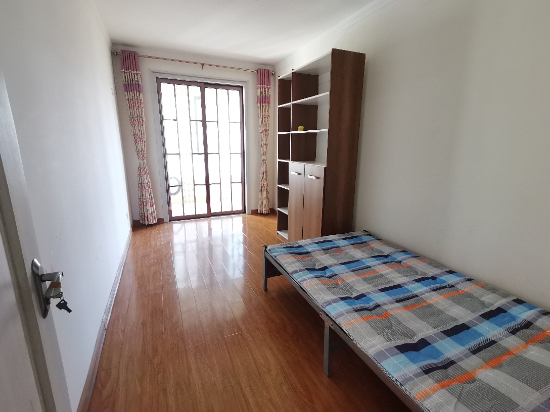 名仕豪庭 3室2廳1衛129m2122萬元