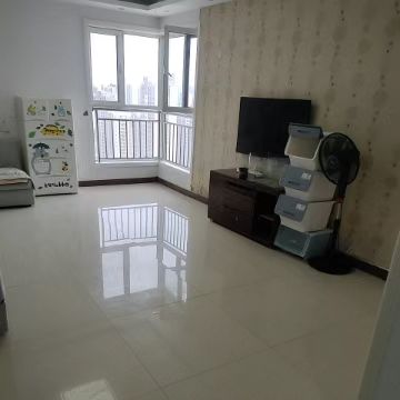 精裝修3室2廳1衛120m21800元/月