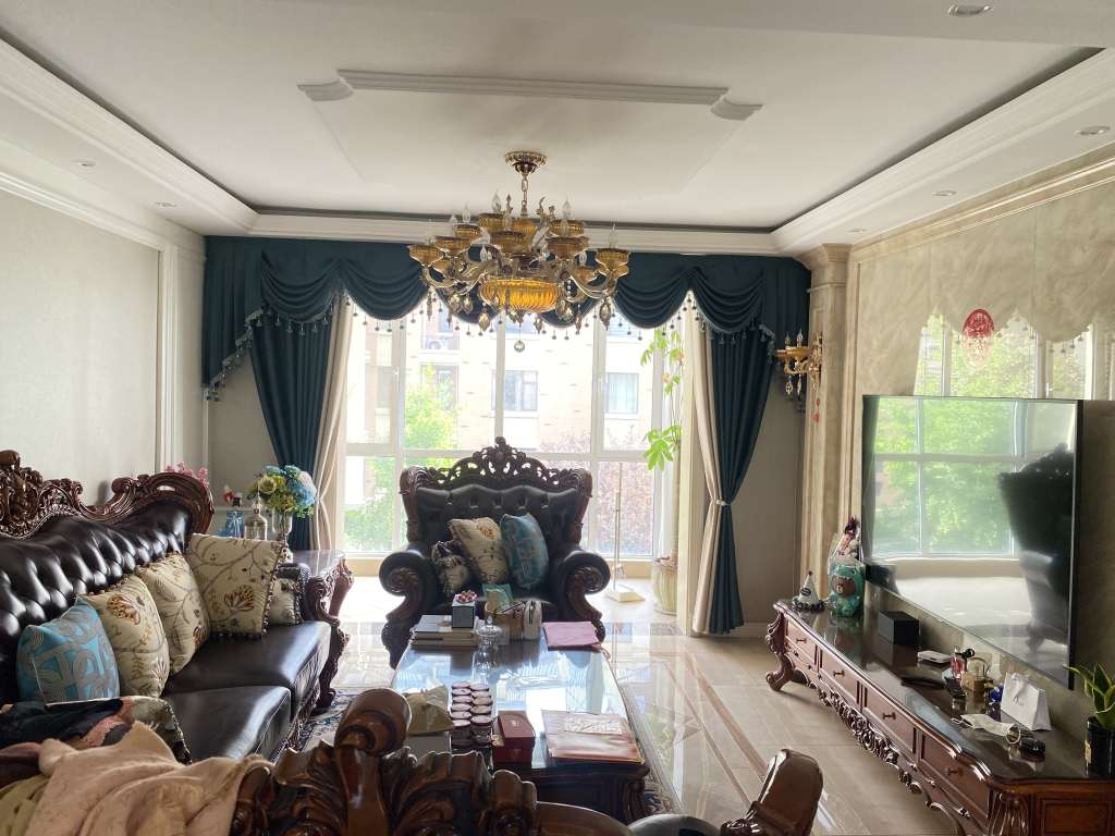 翠湖天地 飛機戶型 南北通透 雙陽臺 精裝修3室2廳1衛125m2165萬元