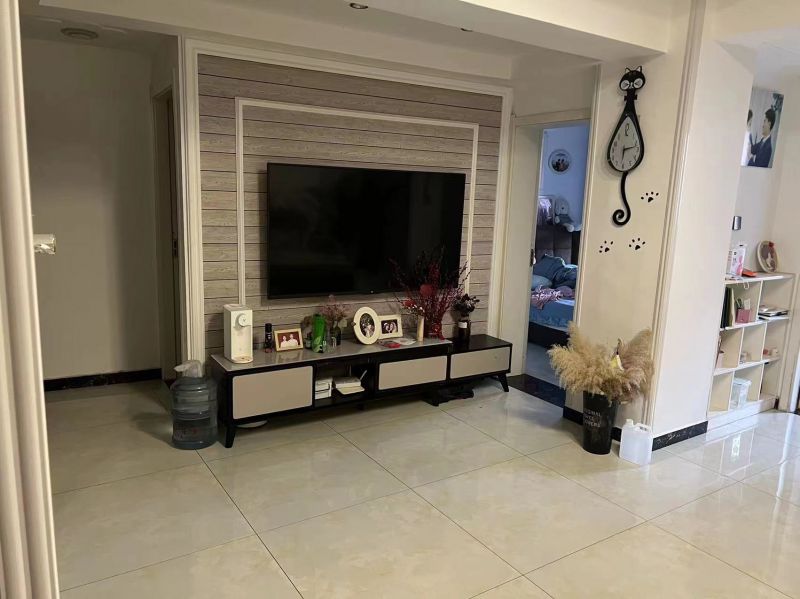 精裝修3室2廳2衛123m2103萬元