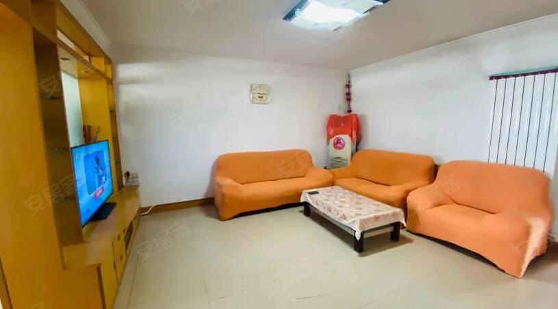 龍泉苑 1室1廳1衛106m2118萬元