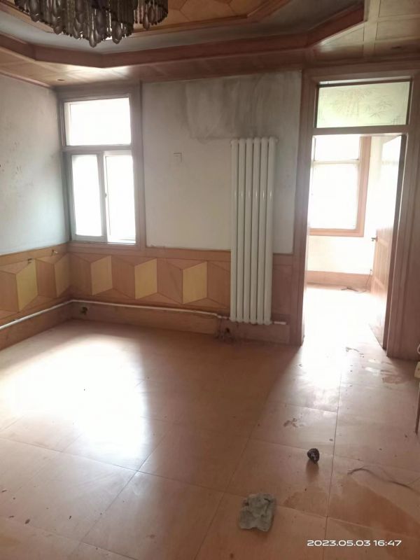 四方城 3室1廳1衛 83m2 80萬元