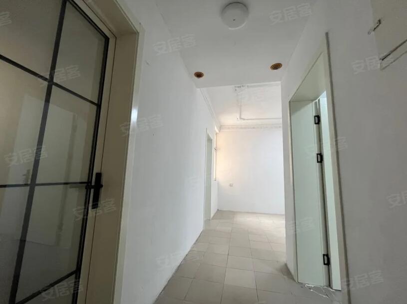 安居小區   3室1廳1衛80.8m280萬元