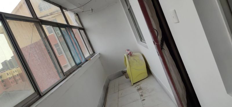 普通裝修2室2廳1衛77.8m259萬元