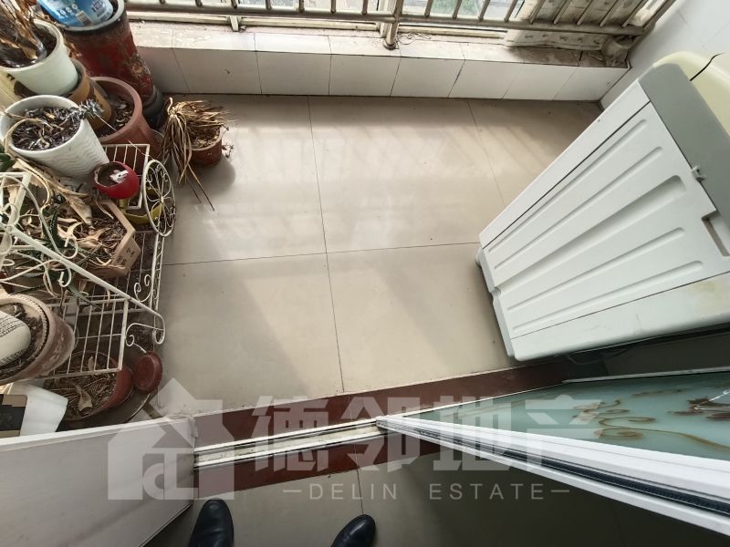 御冠麗景  2室2廳1衛94m295萬元