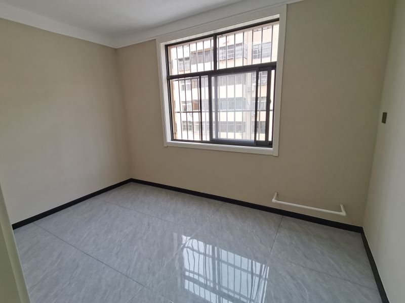 安居小區  3室1廳1衛81.5m282.8萬元