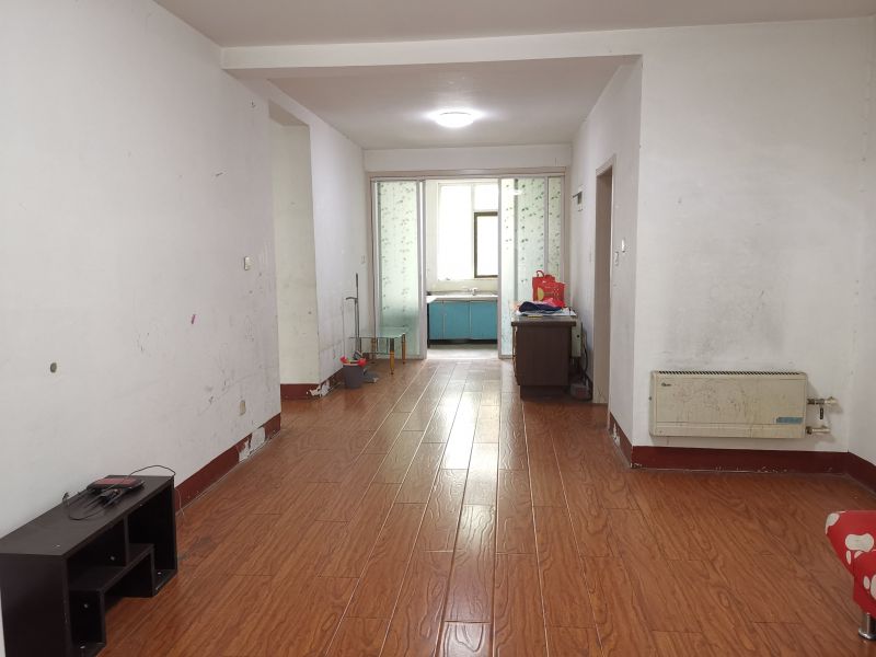 普通裝修3室2廳2衛118m2138.8萬元