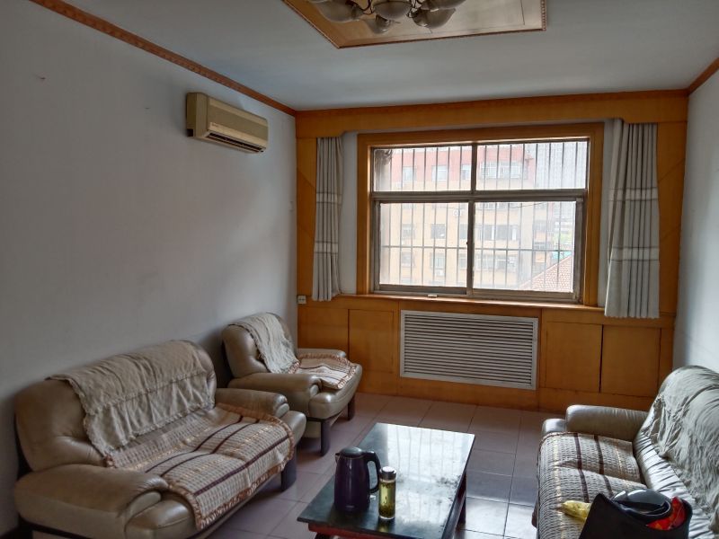 老一中東臨，適合高中孩子安靜的學習