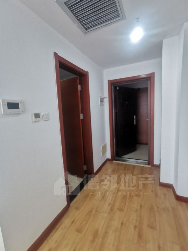 翔宇經典  1室1廳1衛52m21500元/月