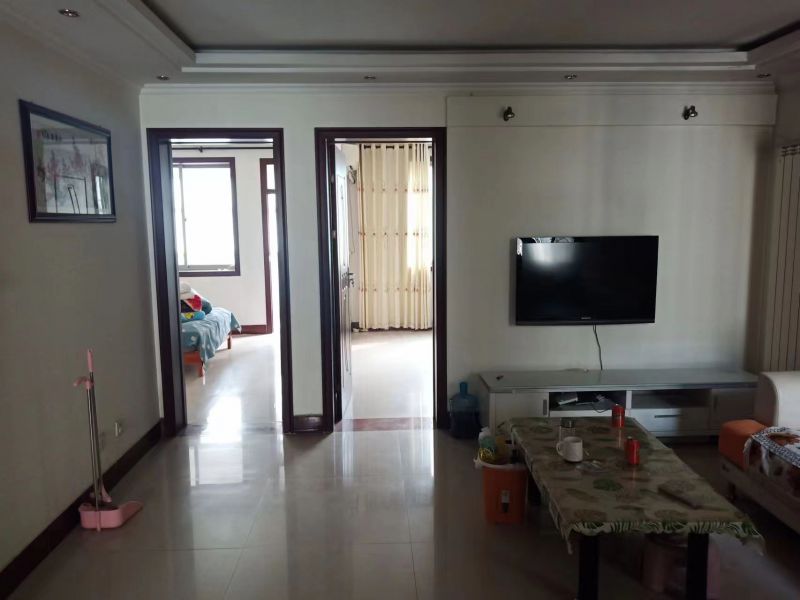 精裝修3室2廳1衛101m2