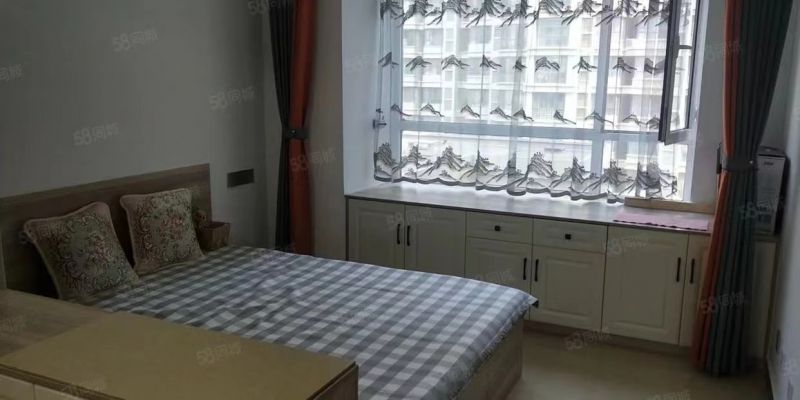 精裝修1室1廳1衛46.6m245萬元