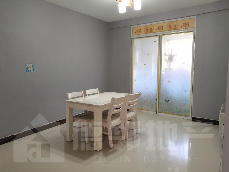 通盛上海花園  3室2廳1衛  122m2  1800元/月